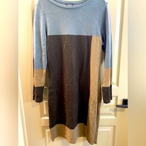 Venus Ladies Sweater Dress Size L.